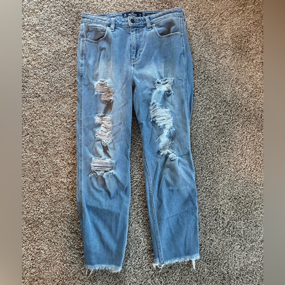 Hollister Hi Rise Mom Jeans - Picture 2 of 5